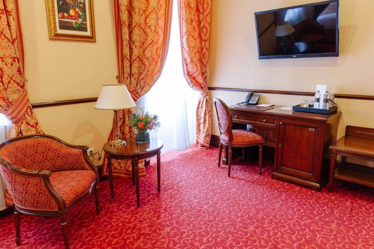 Bristol Hotel Odessa