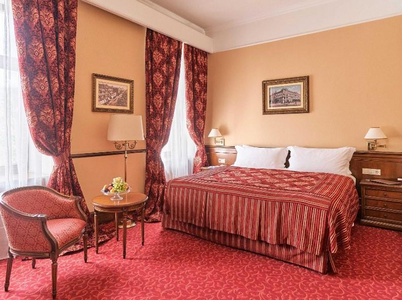 Bristol Hotel 5*